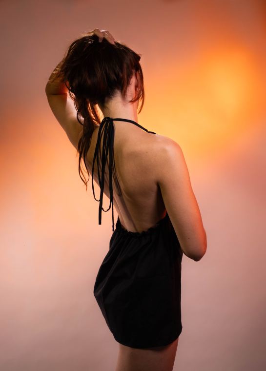 Robe dos-nu noire ENQORE